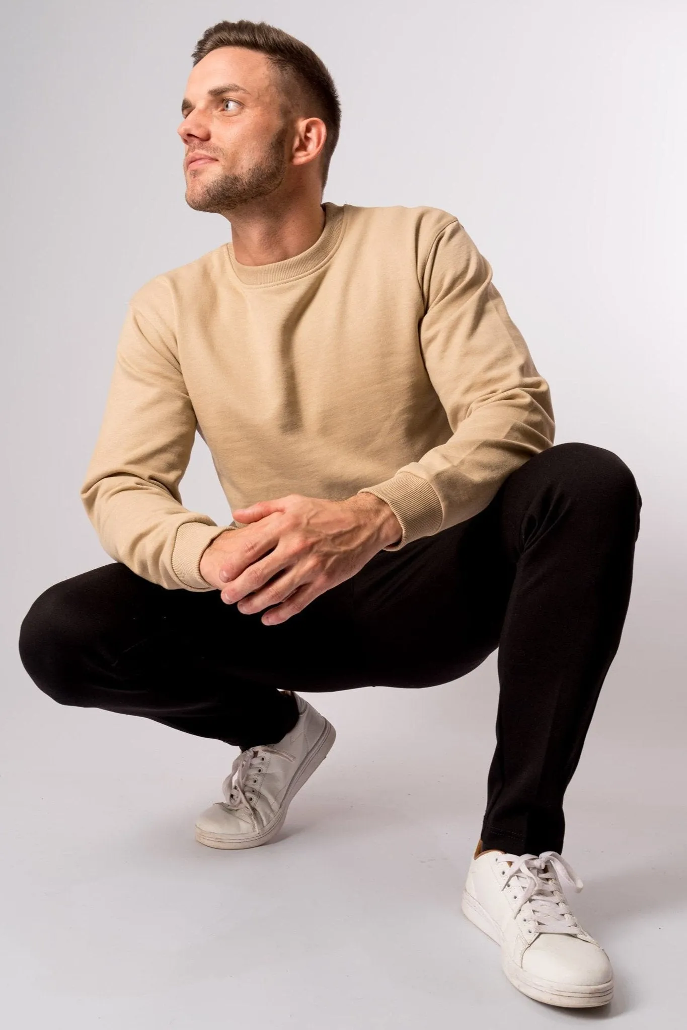 Basic Crewneck - Khaki