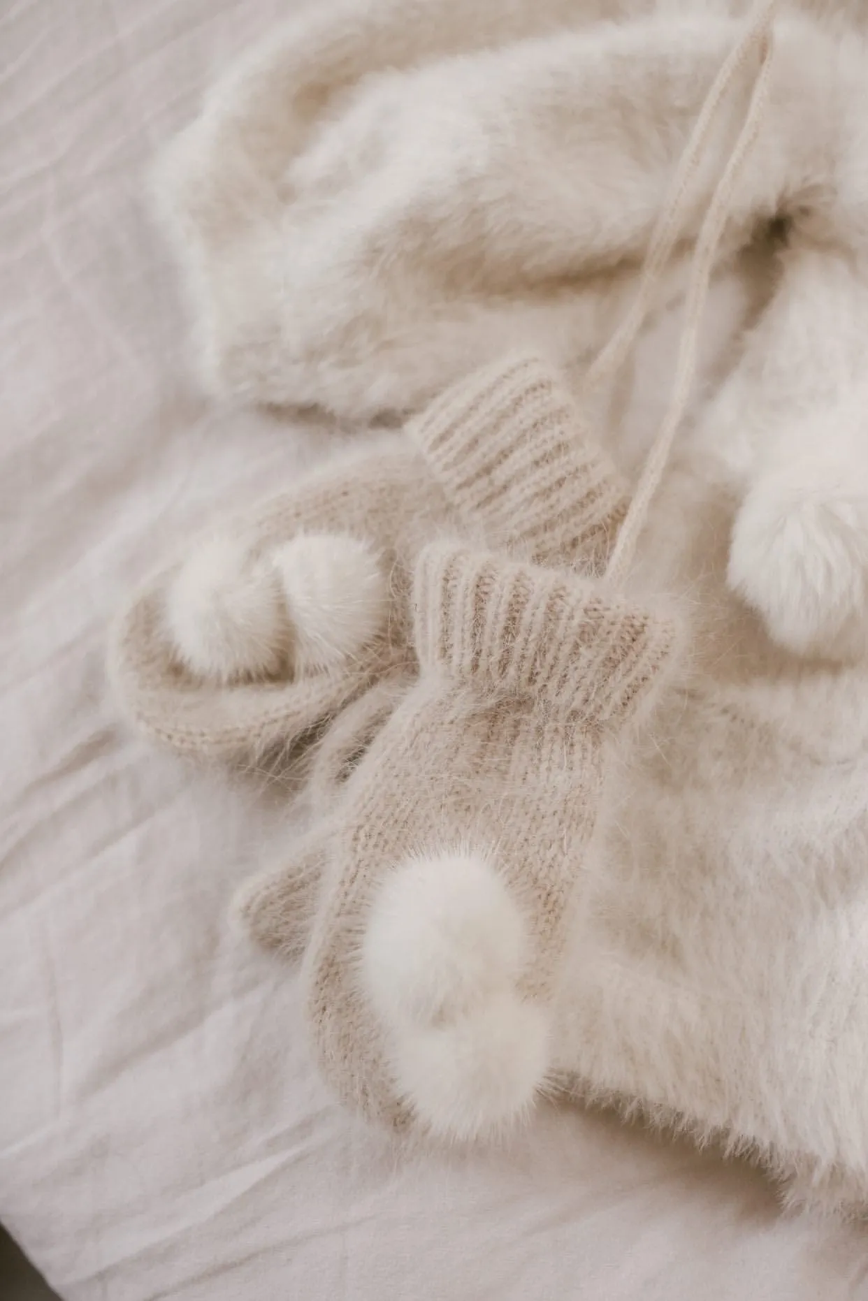 Cashmere Cream Mittens with Poms