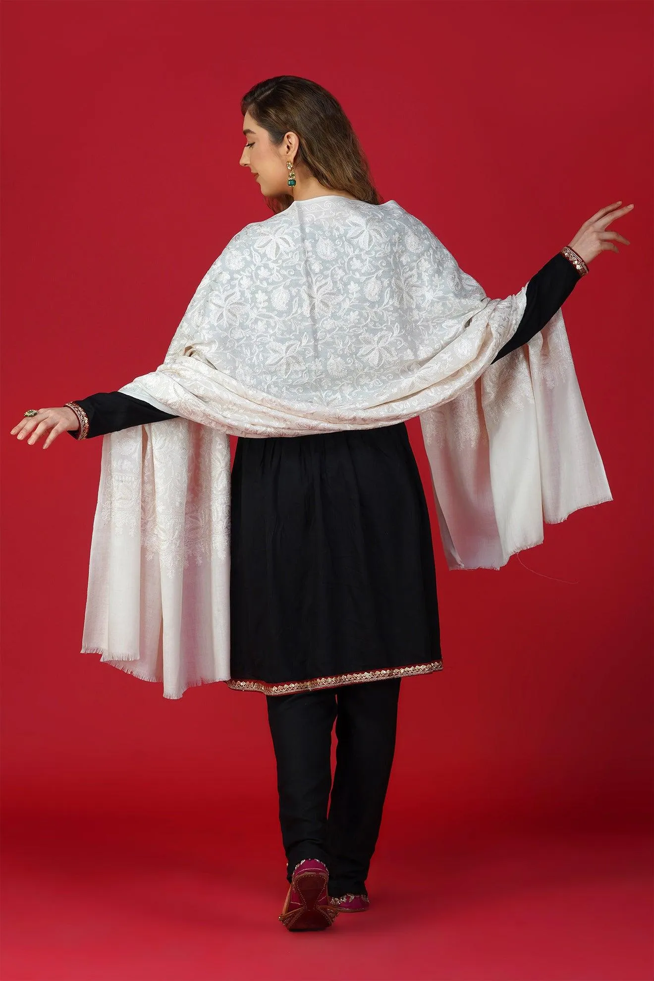 Elegant White Embroidered Pure Woolen Shawl ST-01