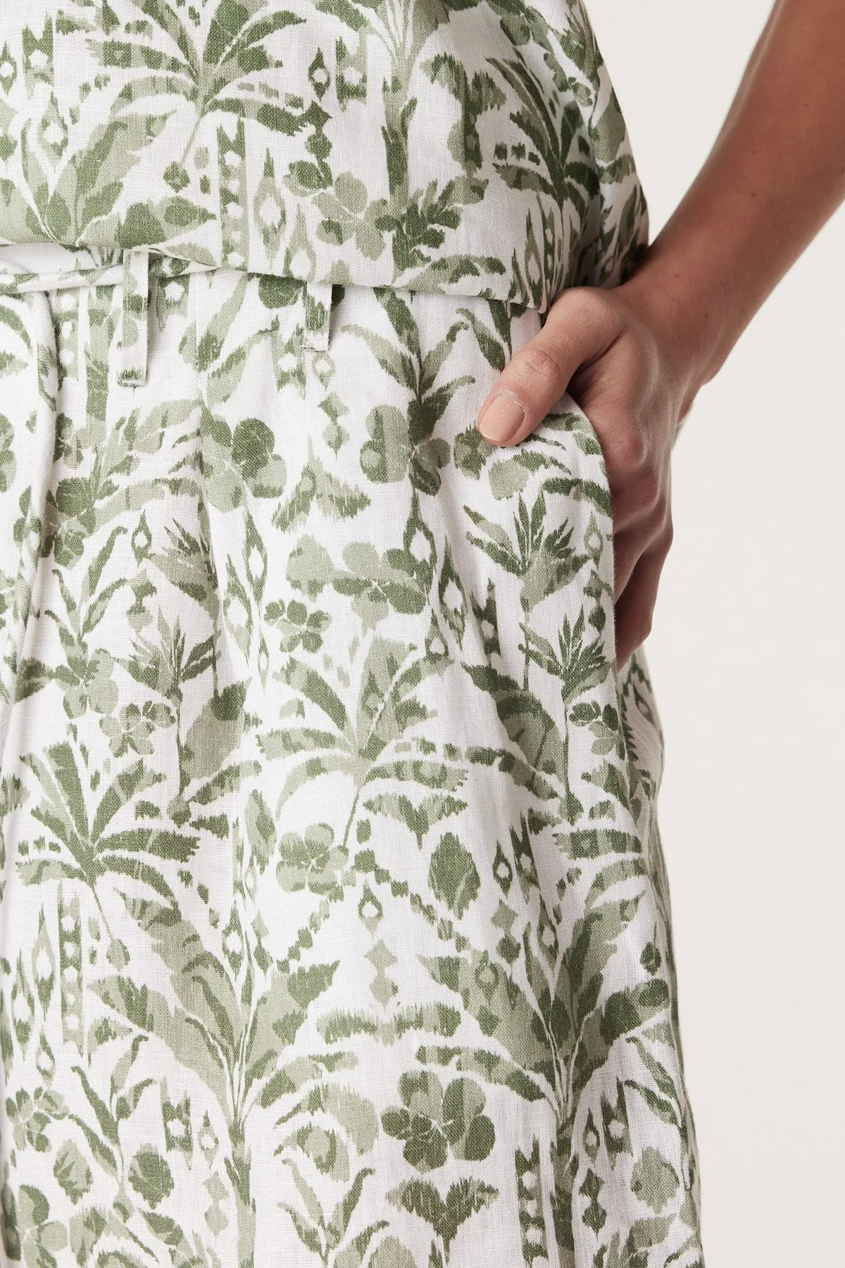 Oasis Linen Short - Palm Print