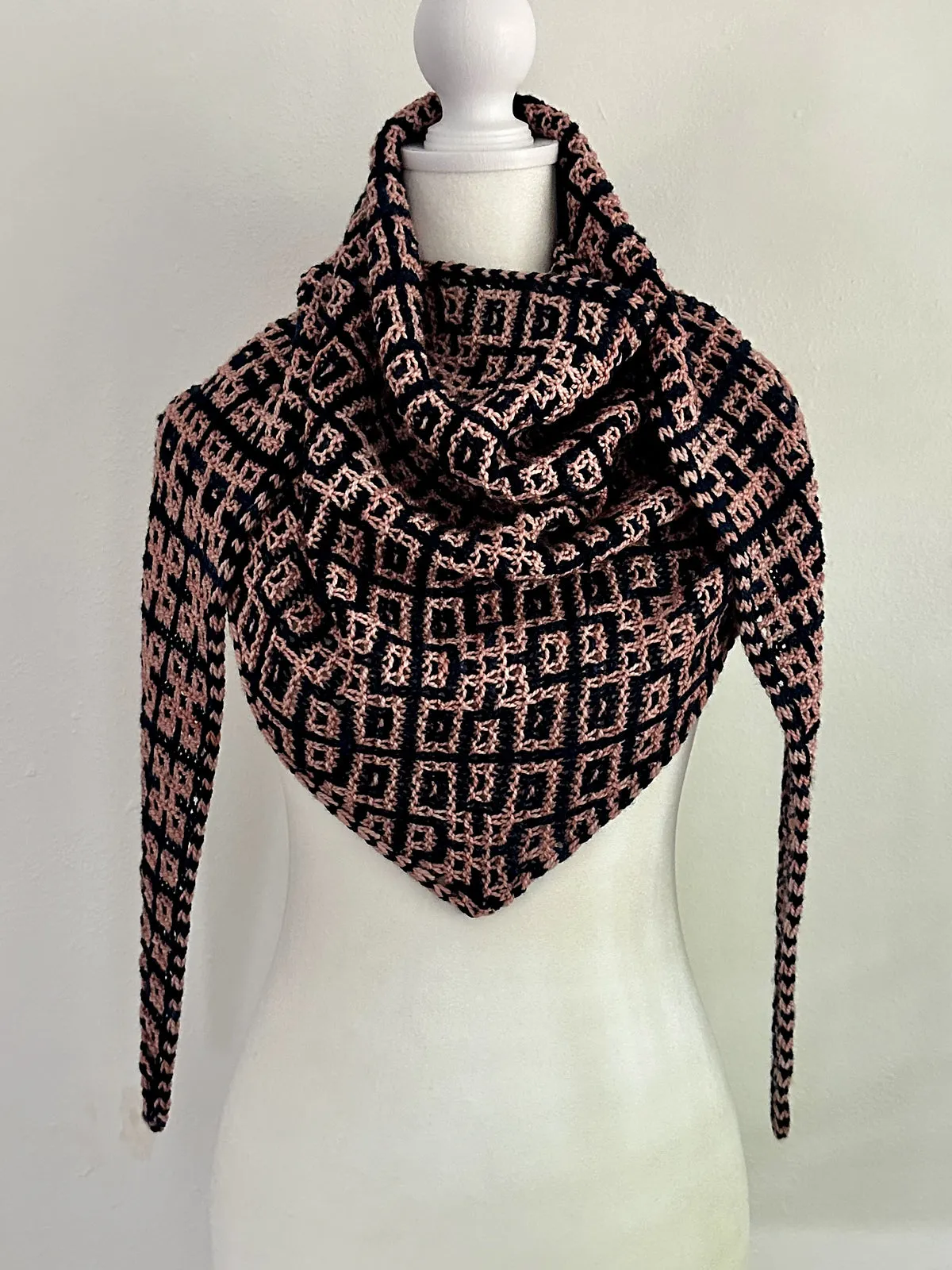 SIMPLICITY IN MOTION SHAWL KIT