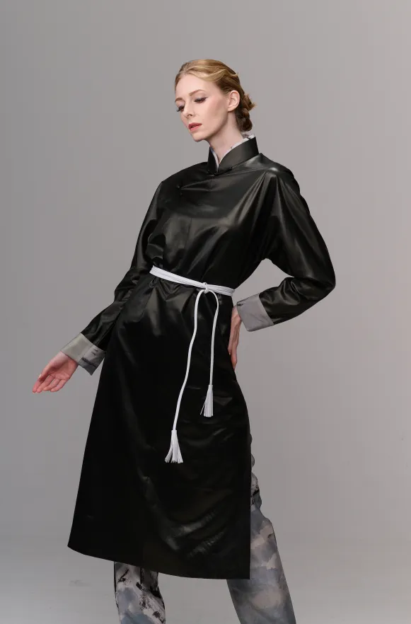 SPARKLE COLLECTION x HKMoA【BAMBOO IN SNOW】100% Silk & Leather-Silk Women’s Cheongsam Long Robe (Long Sleeve) (高風亮節) (高劍父)