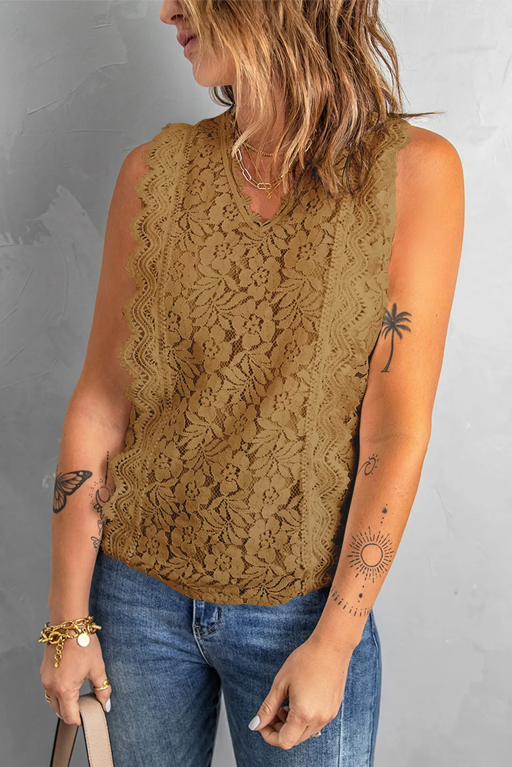 TEEK - Lace V-Neck Tank