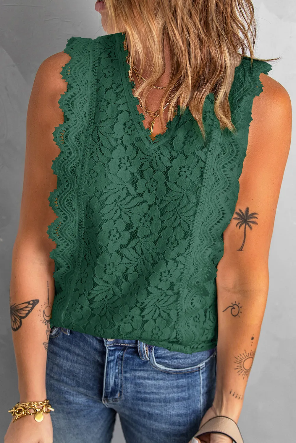 TEEK - Lace V-Neck Tank