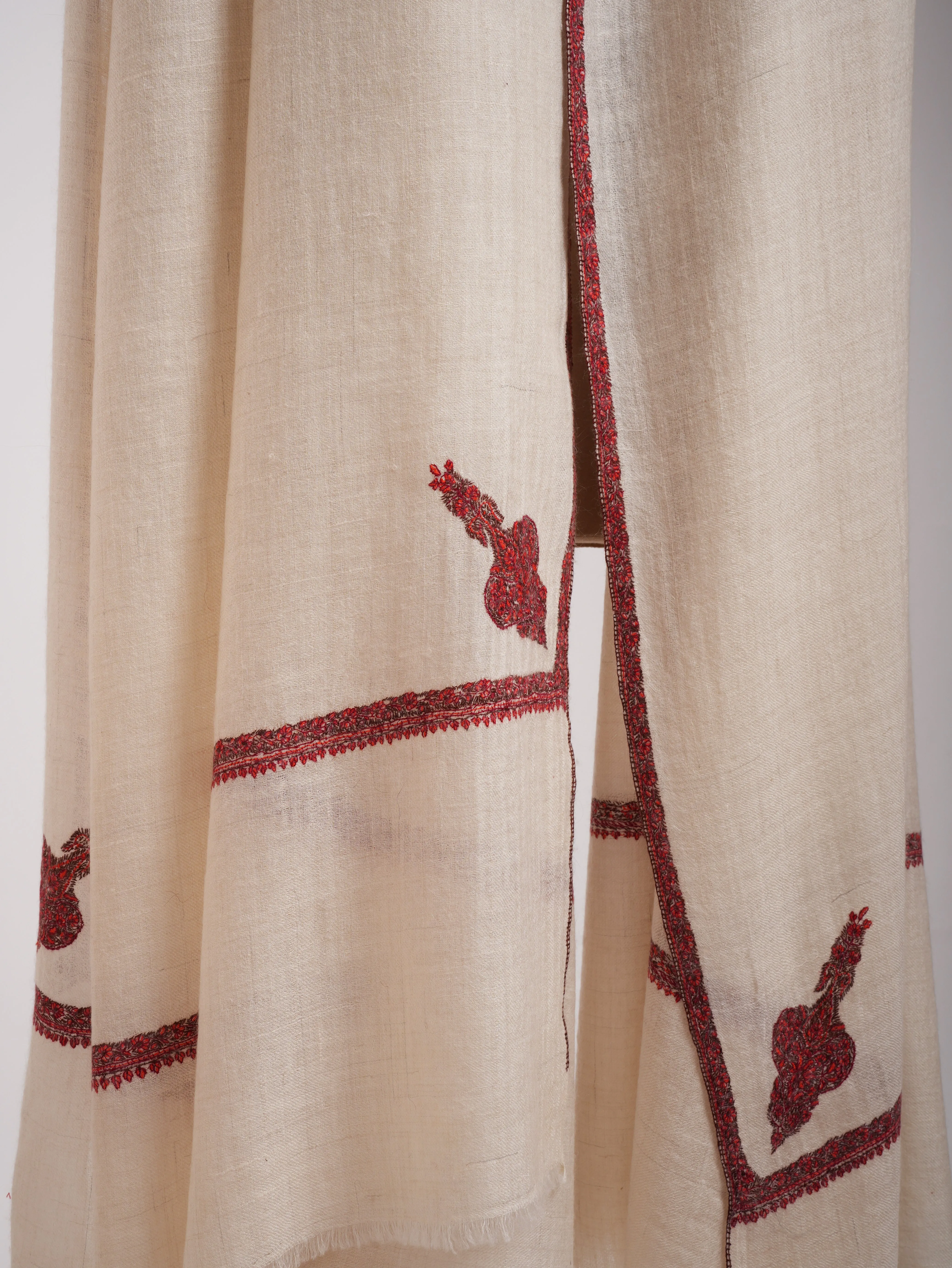 White Sozni Embroidered Kashmiri XL Pashmina Shawl